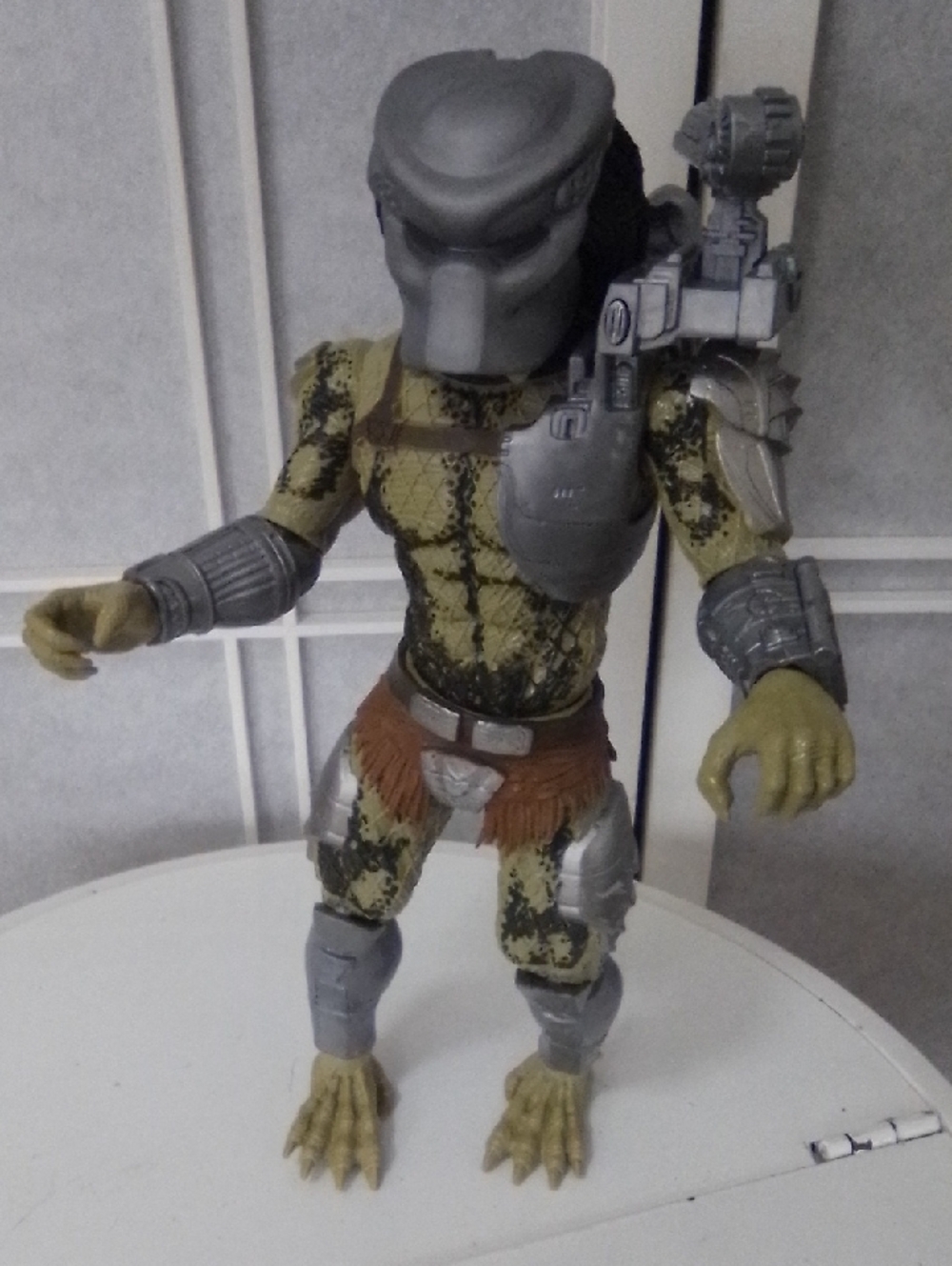 Predator Reptile Action Figure - Green/Gray Burzerker